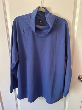 Skechers Light Periwinkle Blue Pullover Top